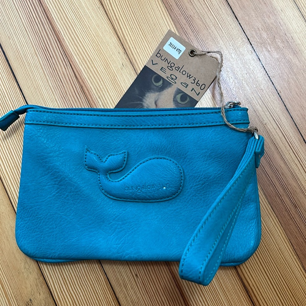 Bungalow 360 Vegan wallet pouch